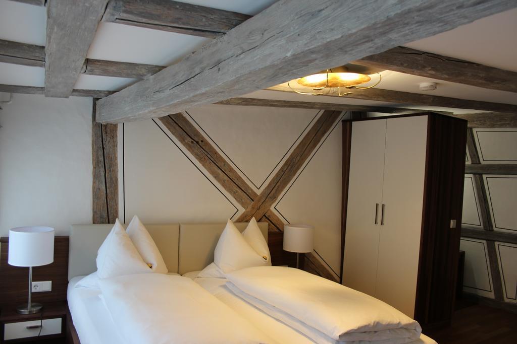 Hotel Schmales Haus Ulm Pokoj fotografie
