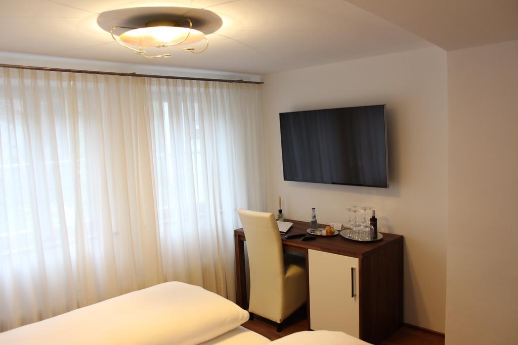Hotel Schmales Haus Ulm Pokoj fotografie
